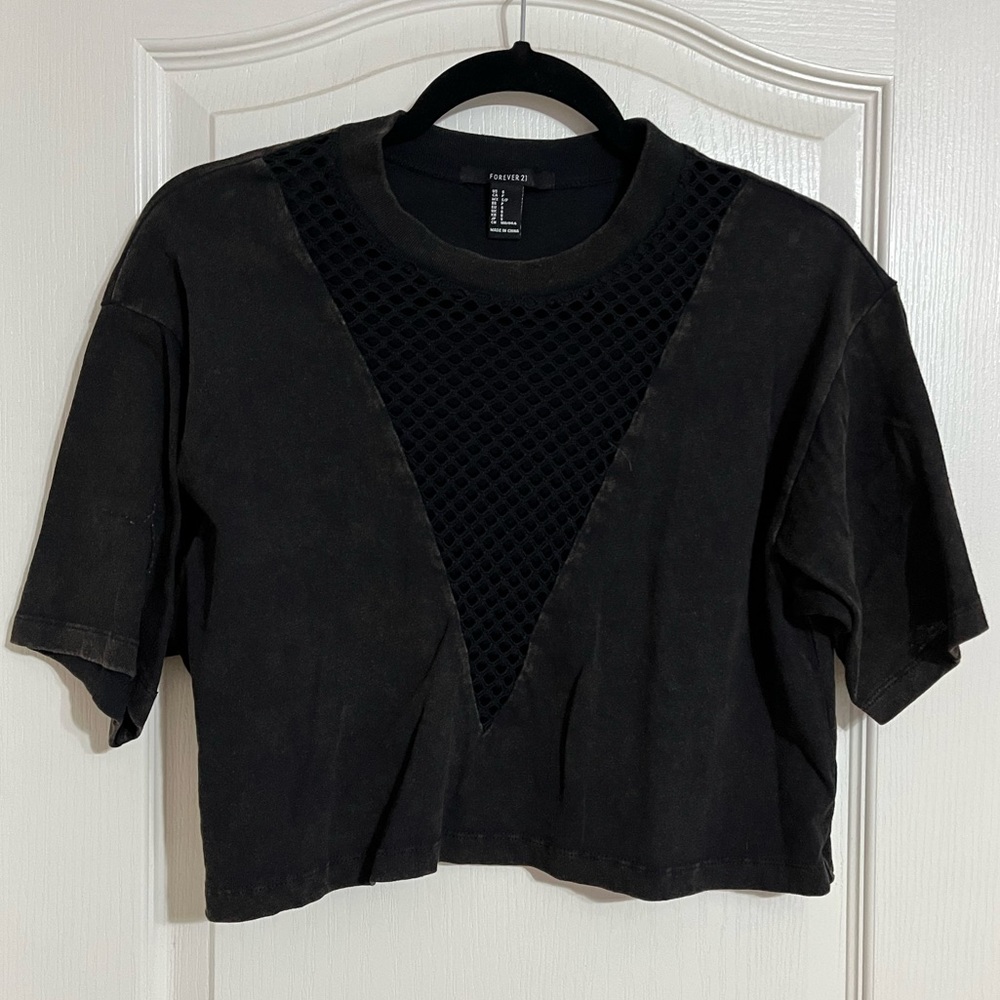 Black Tshirt Crop Top with Fish Net V cut - Forever 21